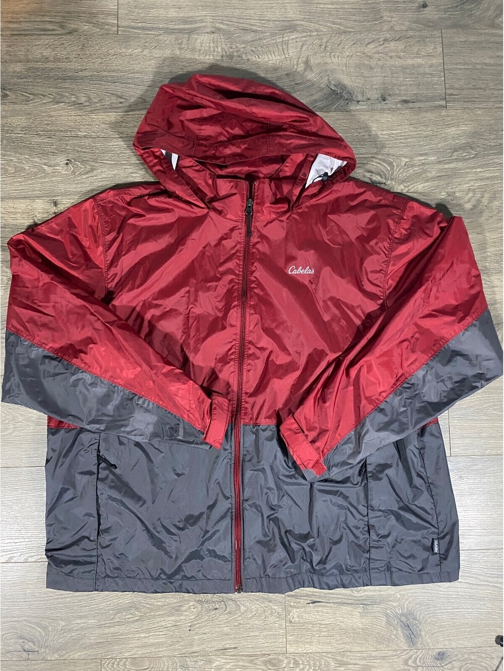 Cabelas Jacket Mens 2XL Red Gray Hooded Windbreaker Rain Full Zip Mesh Lined